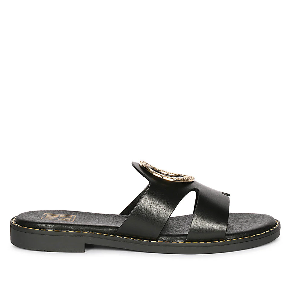 Enrisa Black Leather Flat Sandals