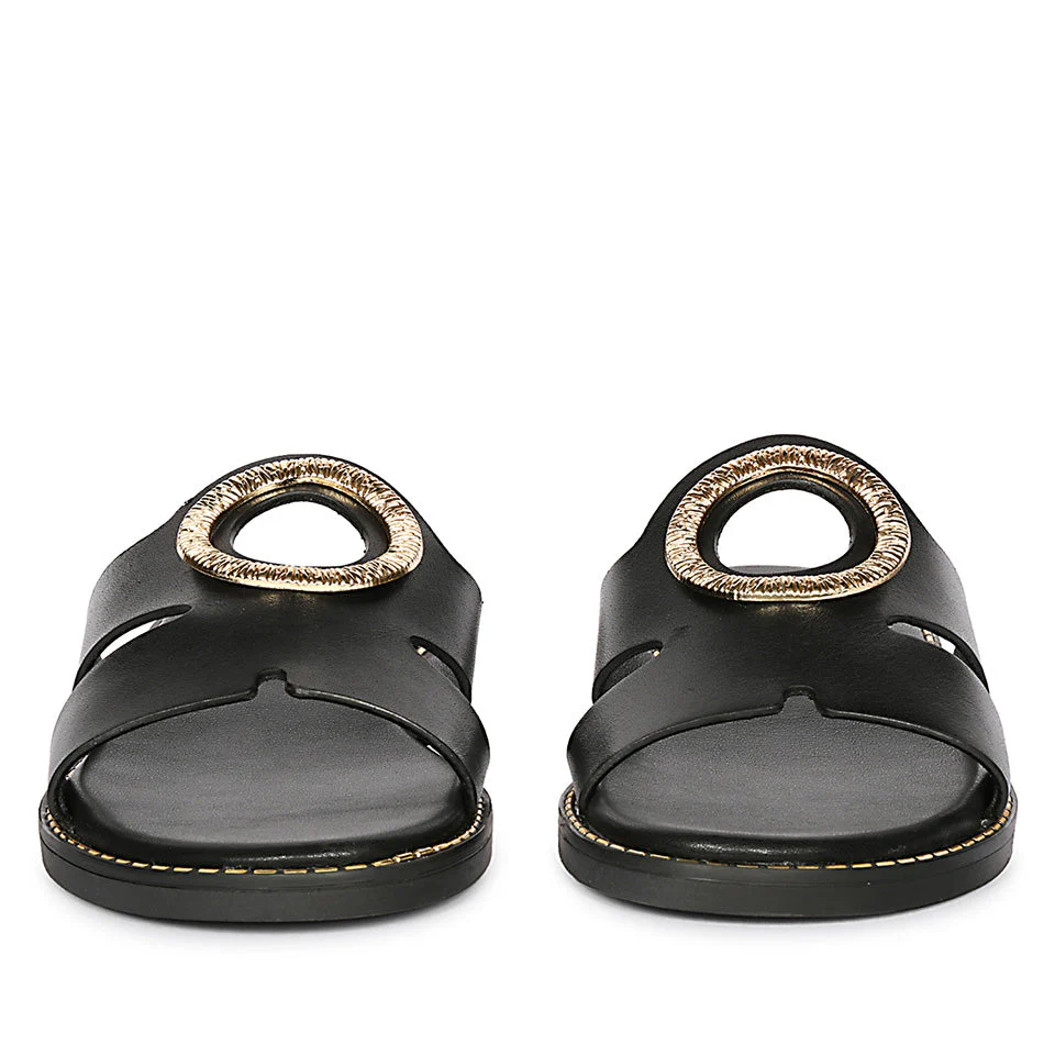 Enrisa Black Leather Flat Sandals - Image 4