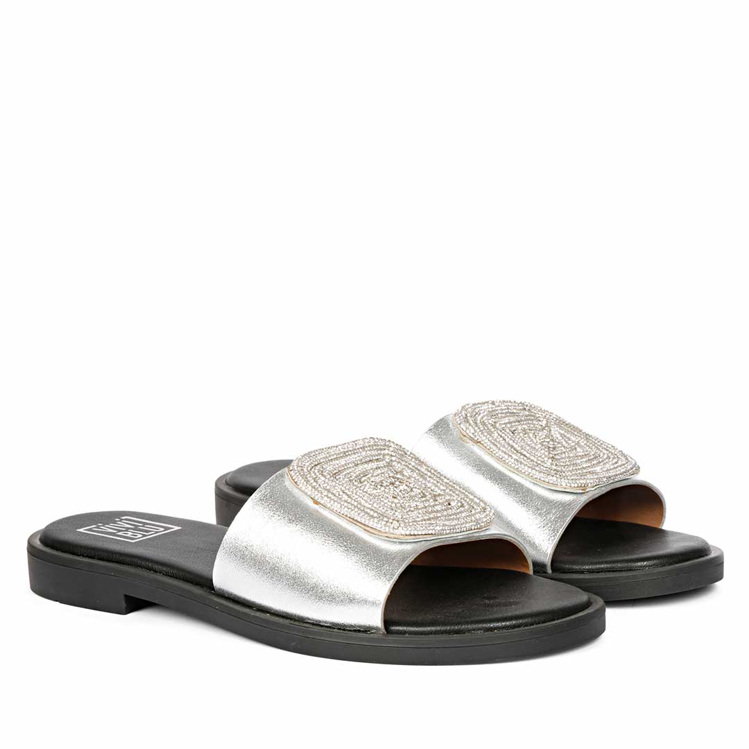 Freya Silver Leather Flat Sandals - Image 3