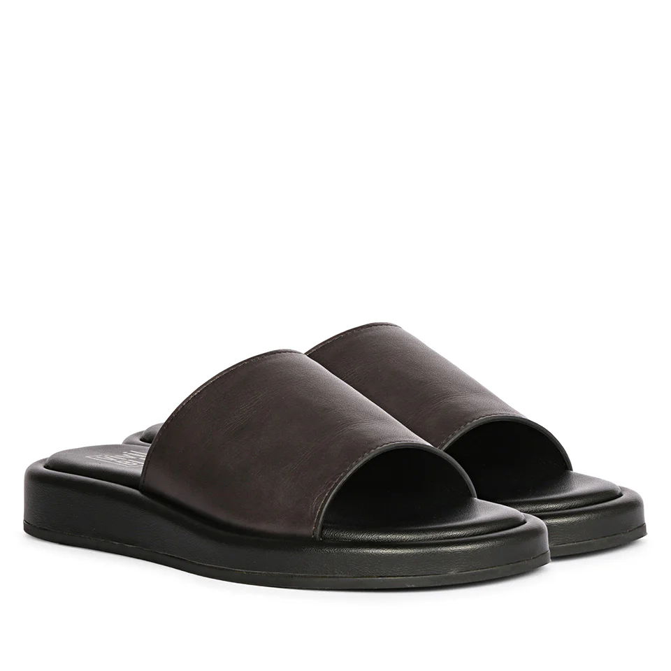 Zelora Black Leather Flat Sandals - Image 2