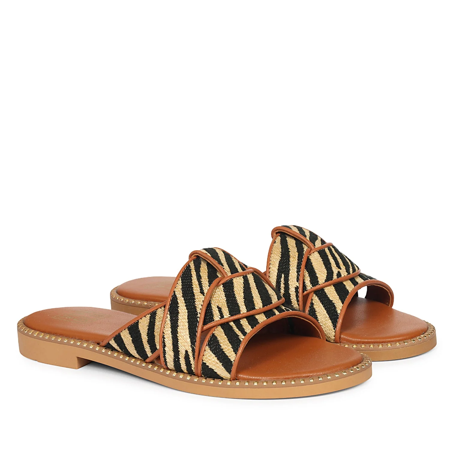 Jaylani Beige Leather Flat Sandals - Image 2