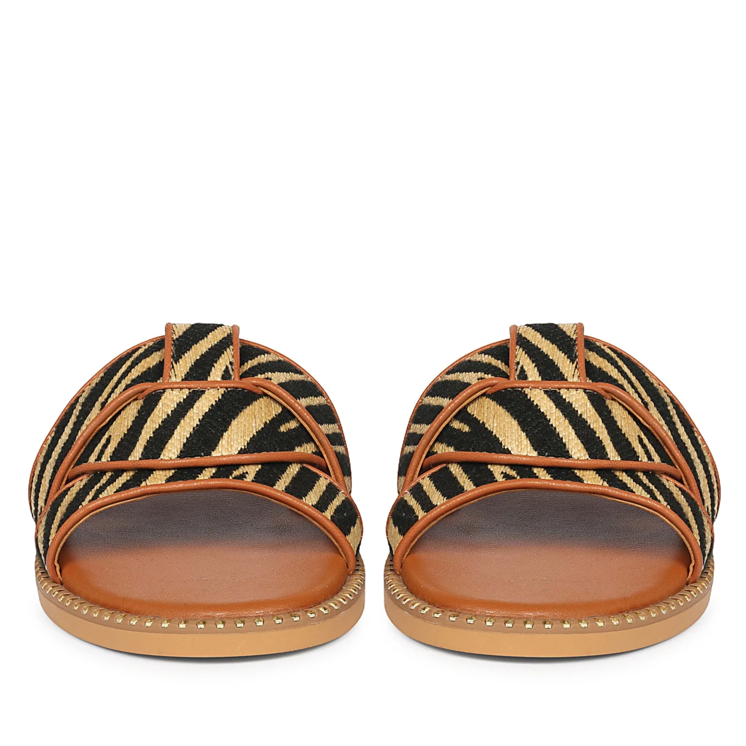Jaylani Beige Leather Flat Sandals - Image 4