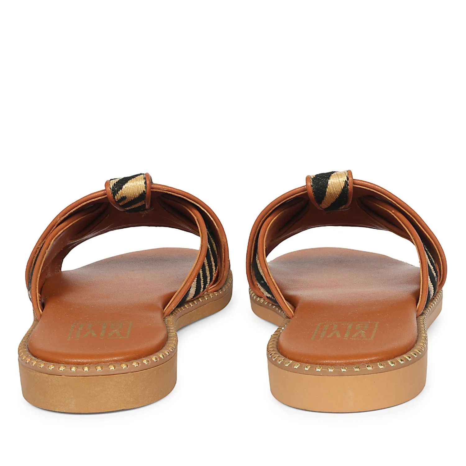 Jaylani Beige Leather Flat Sandals - Image 5