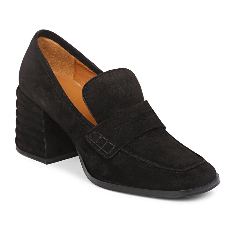 Saint Amelia Black Suede Leather Handcrafted Moccasins - Image 6