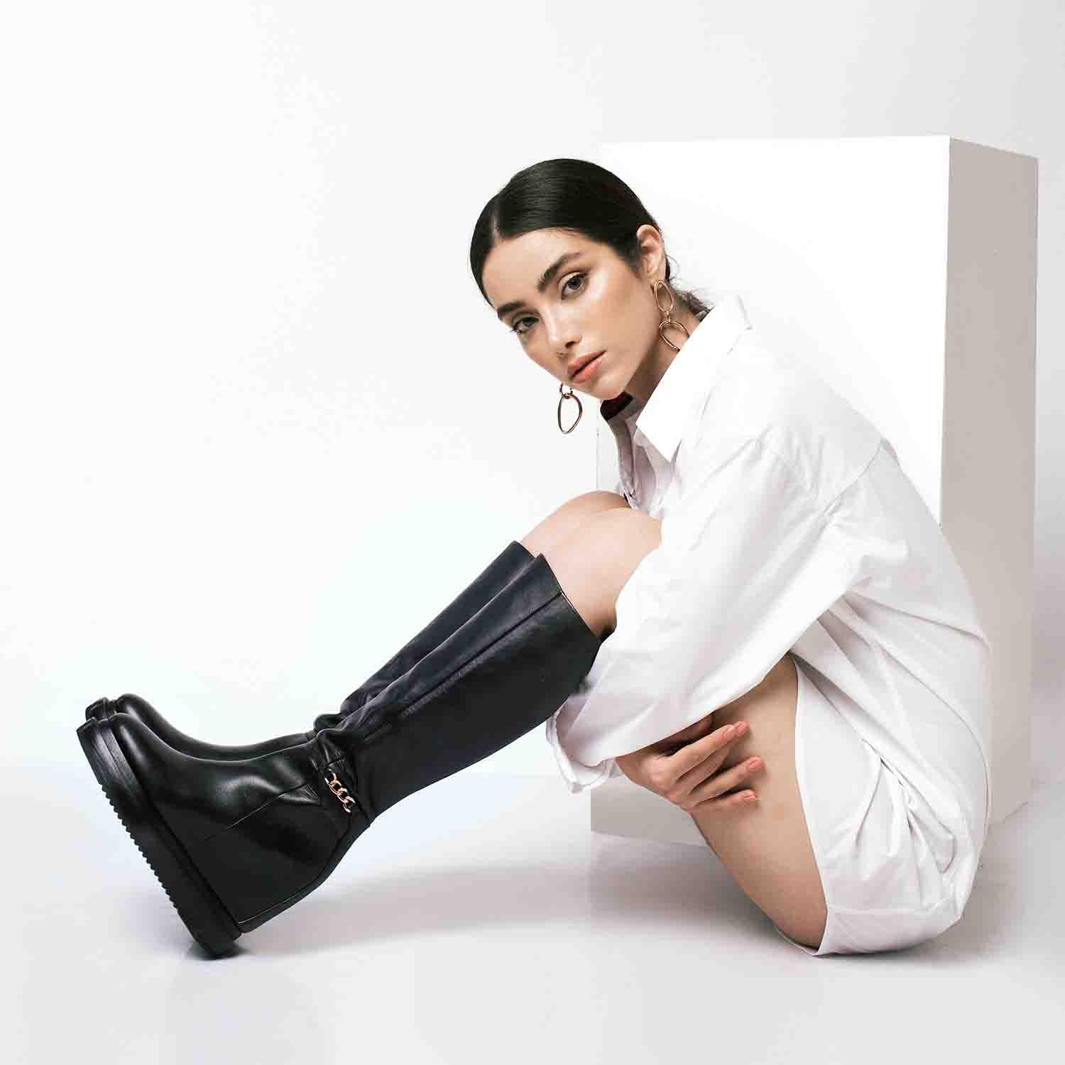 Saint Audrey Chain Décor Black Leather Inside Wedge Heel Long Boots - Image 8