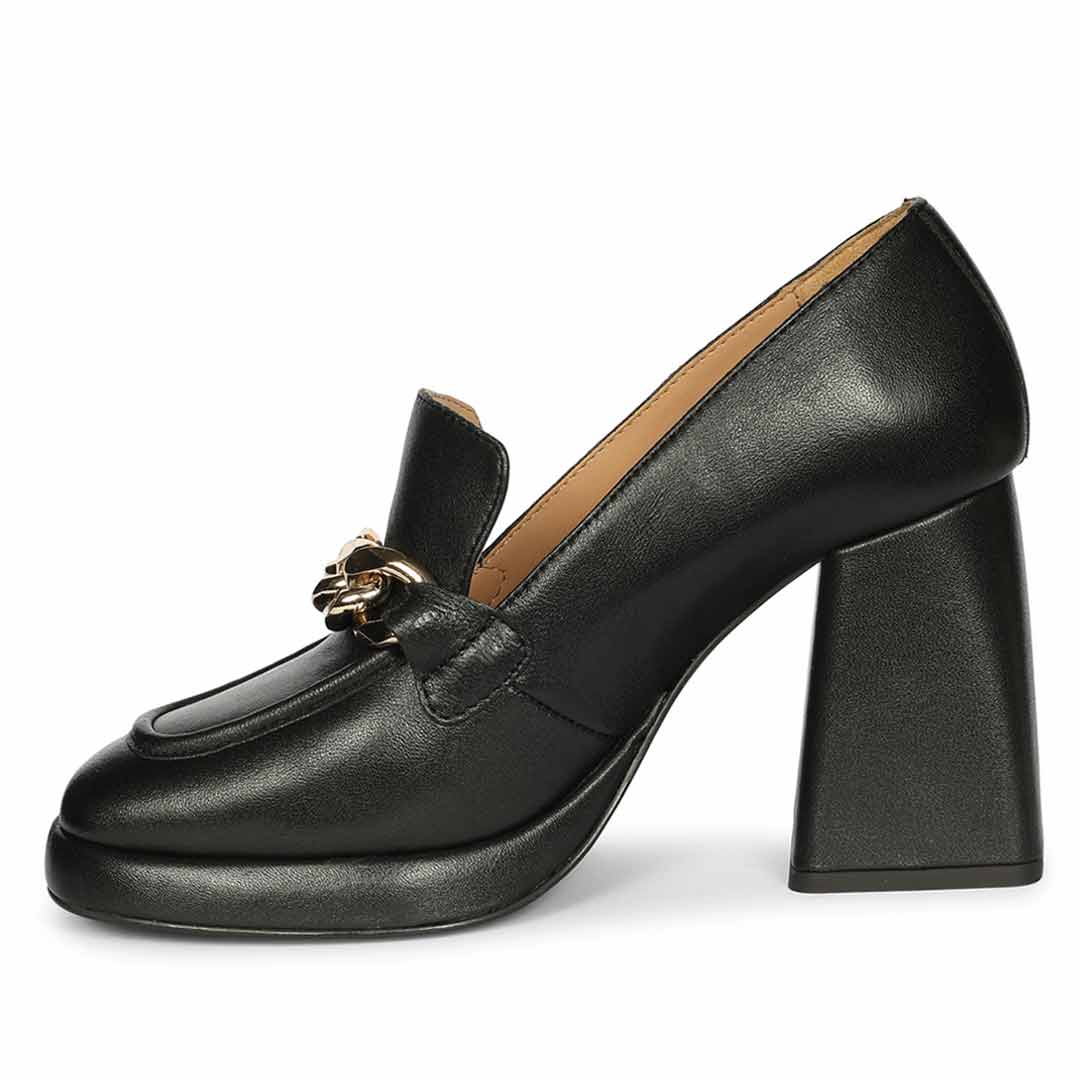 Saint Benoîte Black Leather Handcrafted Moccasins - Image 3