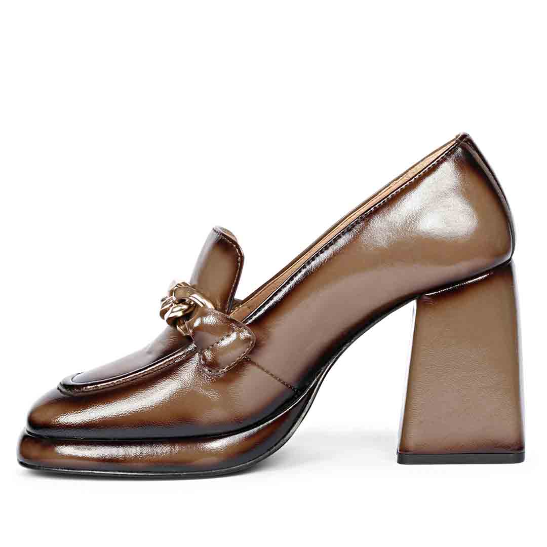 Saint Benoîte Taupe Patent Leather Handcrafted Moccasins - Image 4