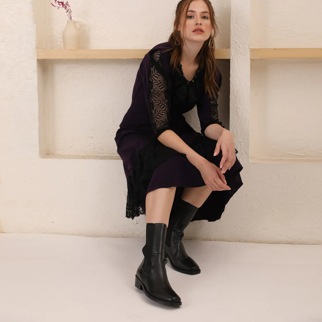 Saint Cassie Black Leather High Ankle Boots - Image 2