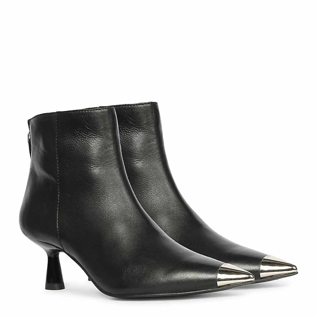 Saint Celvyn Black Leather Pointed Toe Cap Ankle Boots - Image 3