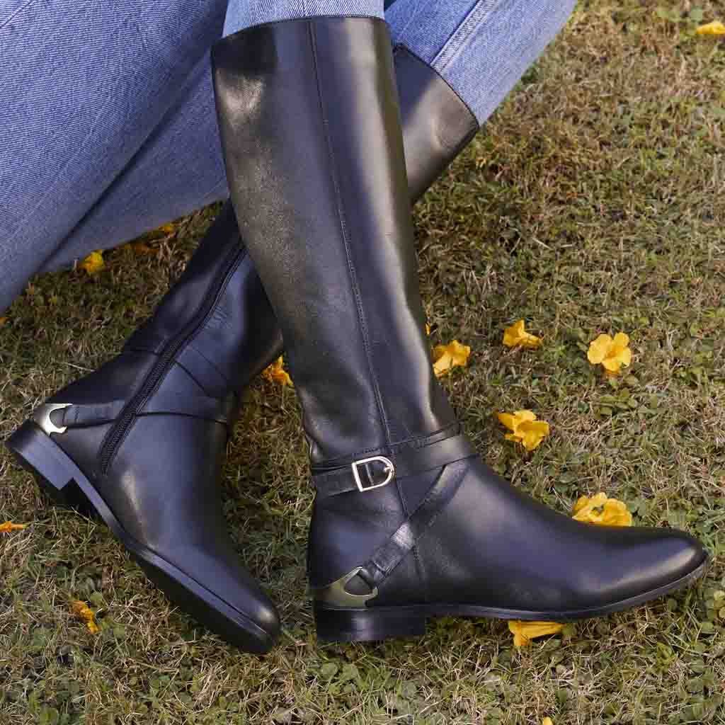 Saint Damaris Black Leather Buckle Decor Knee High Boots - Image 2