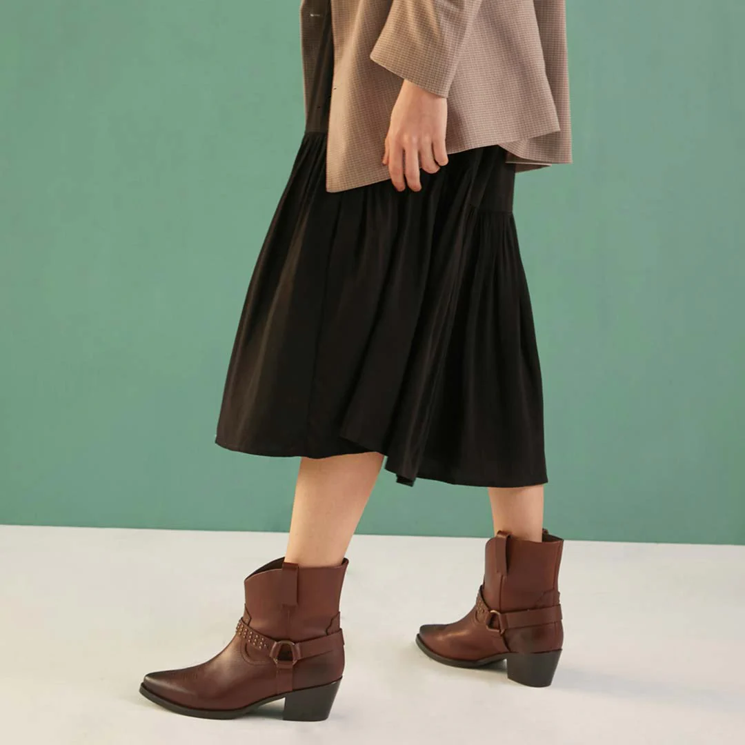 Saint Enrica Metal Studded Teak Leather Ankle Boots - Image 9
