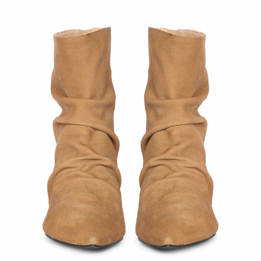 Saint Florino Beige Handcrafted Ankle Boots - Image 3