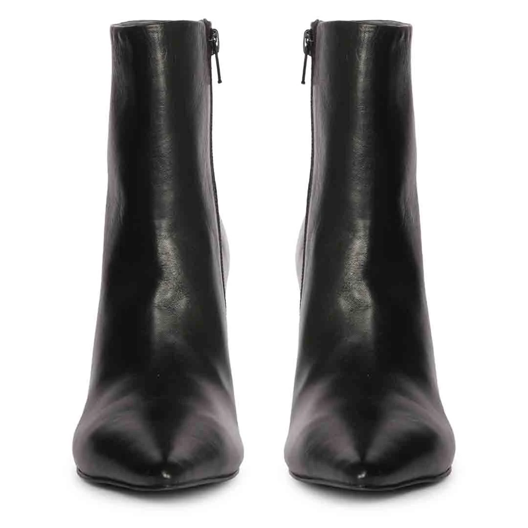 Saint Hana Handcrafted Black Leather Ankle Boots - Image 3