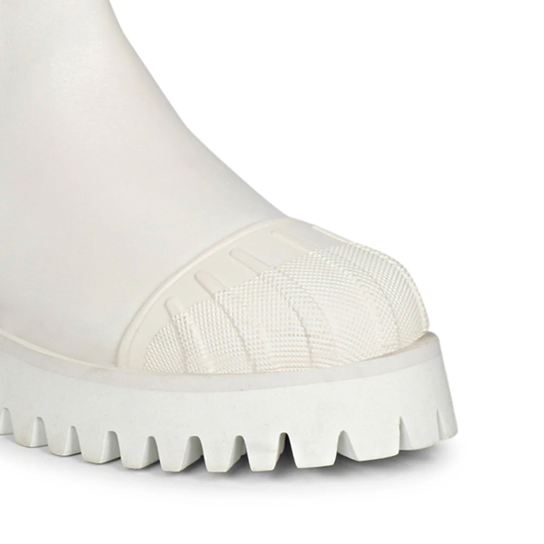 Saint Isla White Leather High Ankle Boots - Image 6