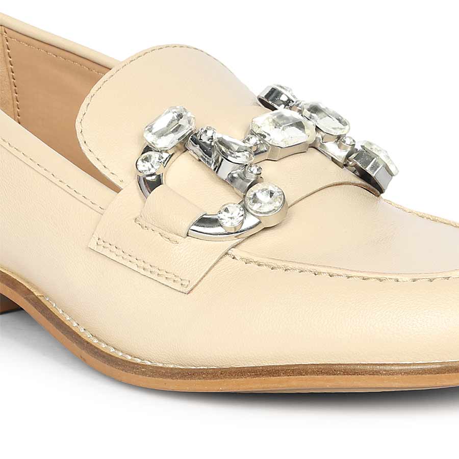 Saint Livia Crystal Buckle Beige Leather Moccasins - Image 7