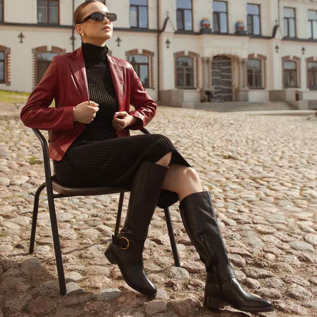 Saint Marisa Gold Buckle Decorative Black Leather Long Boots - Image 2