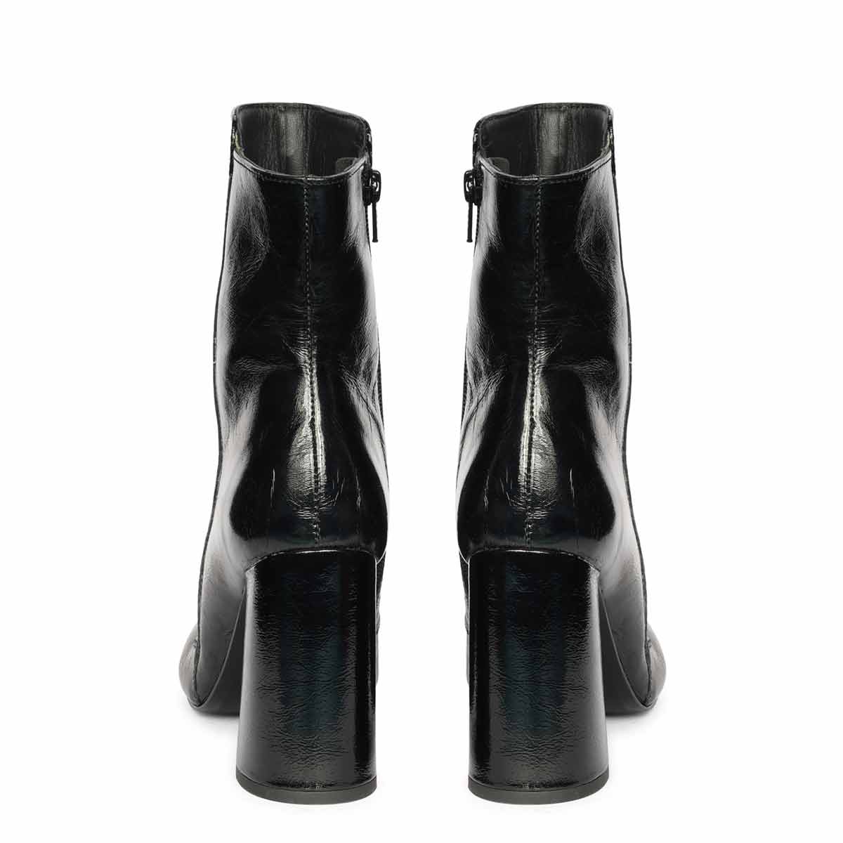 Saint Maura Black Crinkle Patent Leather High Ankle Boots - Image 4