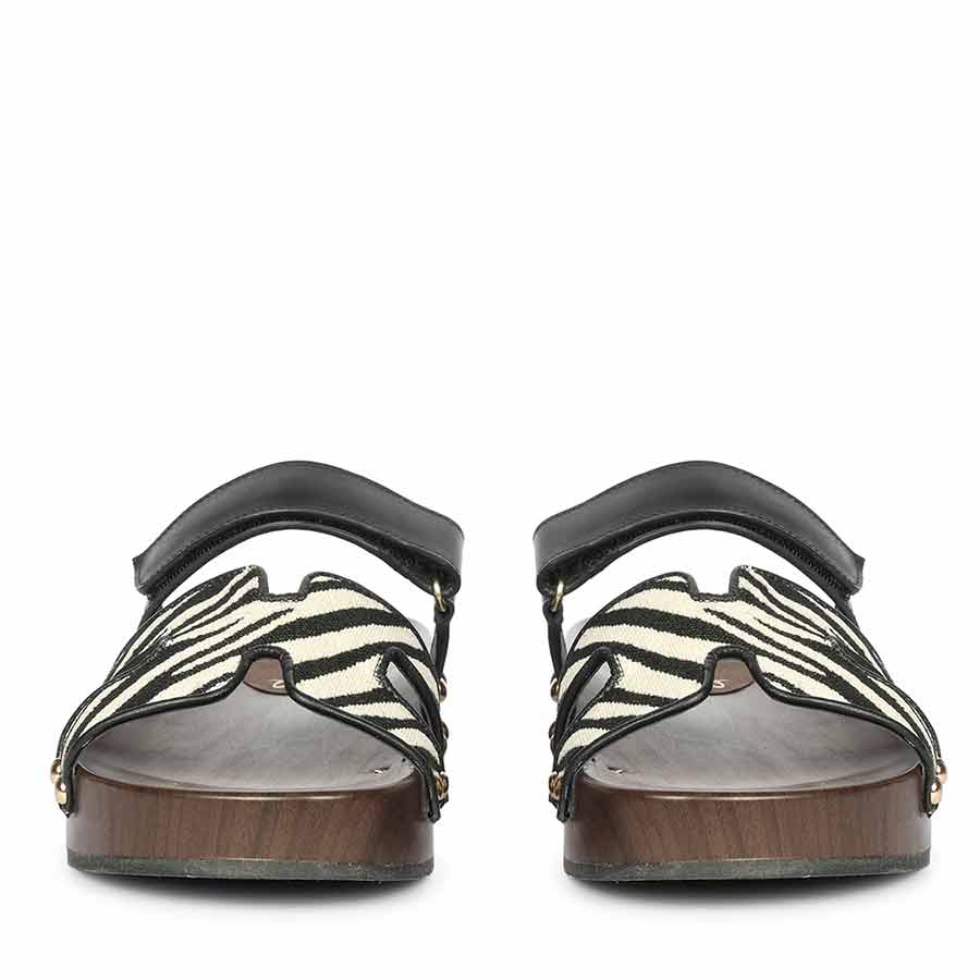 Saint Mikayla Black Leather Platform Sandals - Image 4