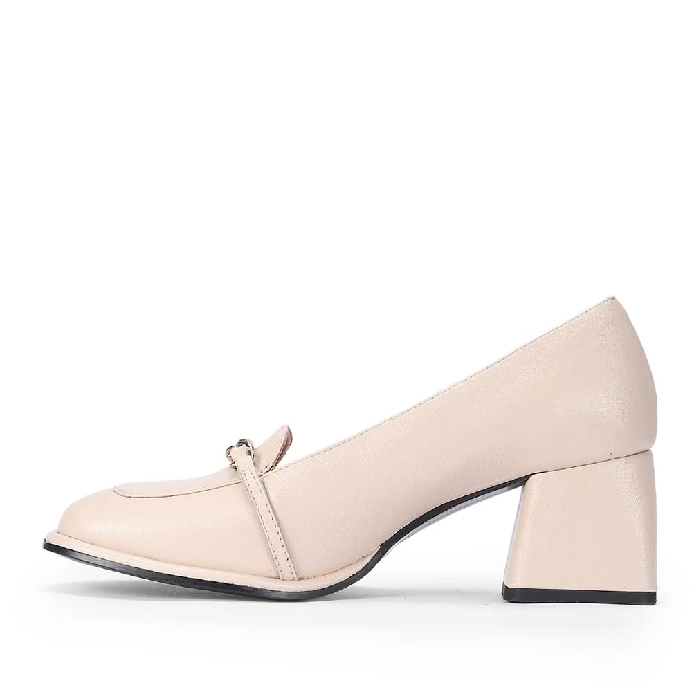 Saint Mirielle Ivory Leather Handcrafted Moccasins - Image 4