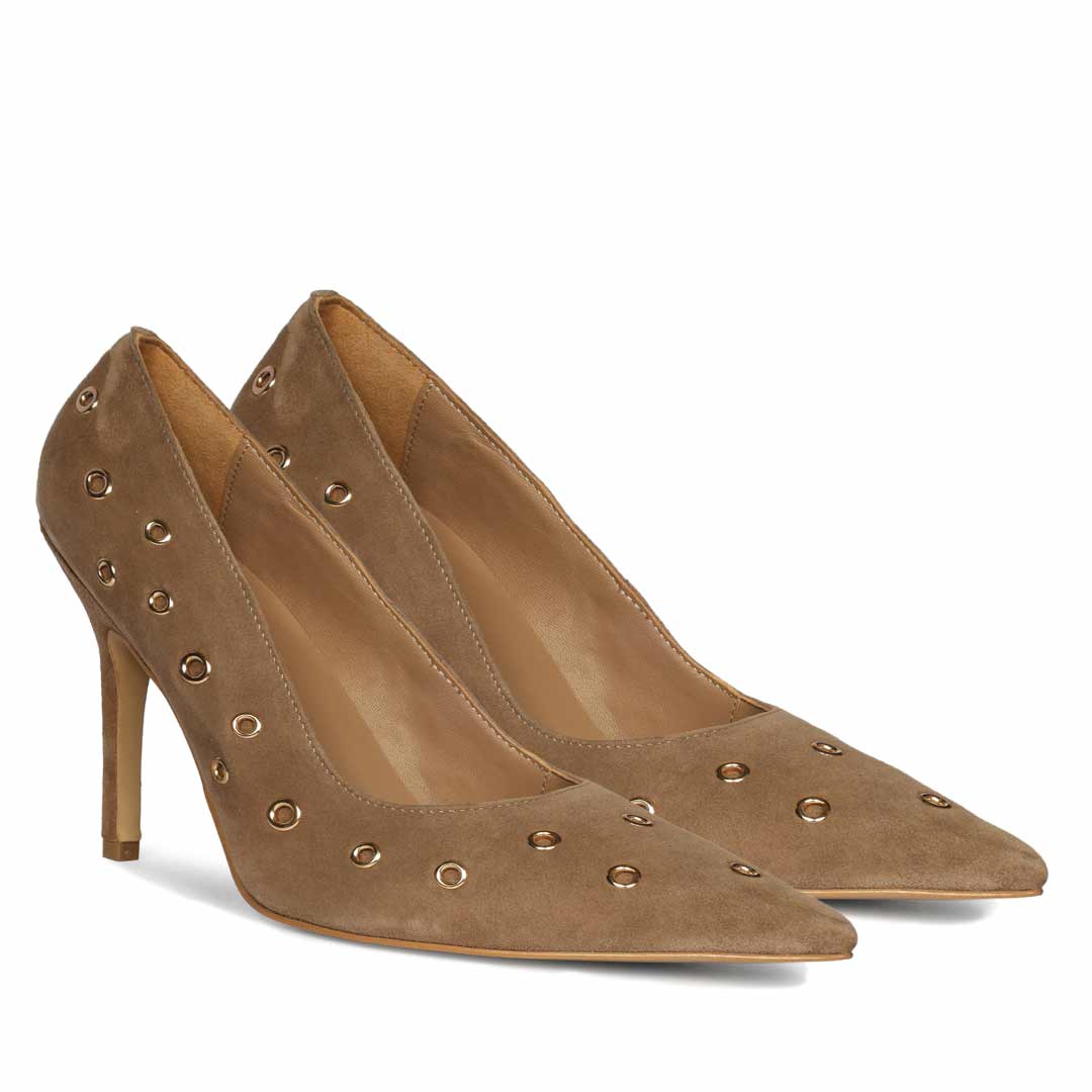 Saint Remi Eyelet Embellished Beige Suede Leather Pumps - Image 3
