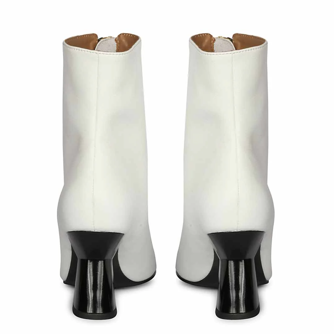 Saint Rose White Leather Front Zipper Pointed Toe Heel Boots - Image 6
