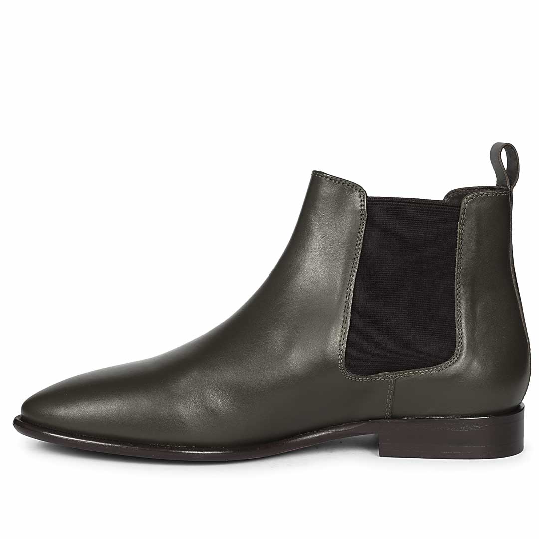 Saint Vittorio Olive Crust Leather Chelsea Boots - Image 3