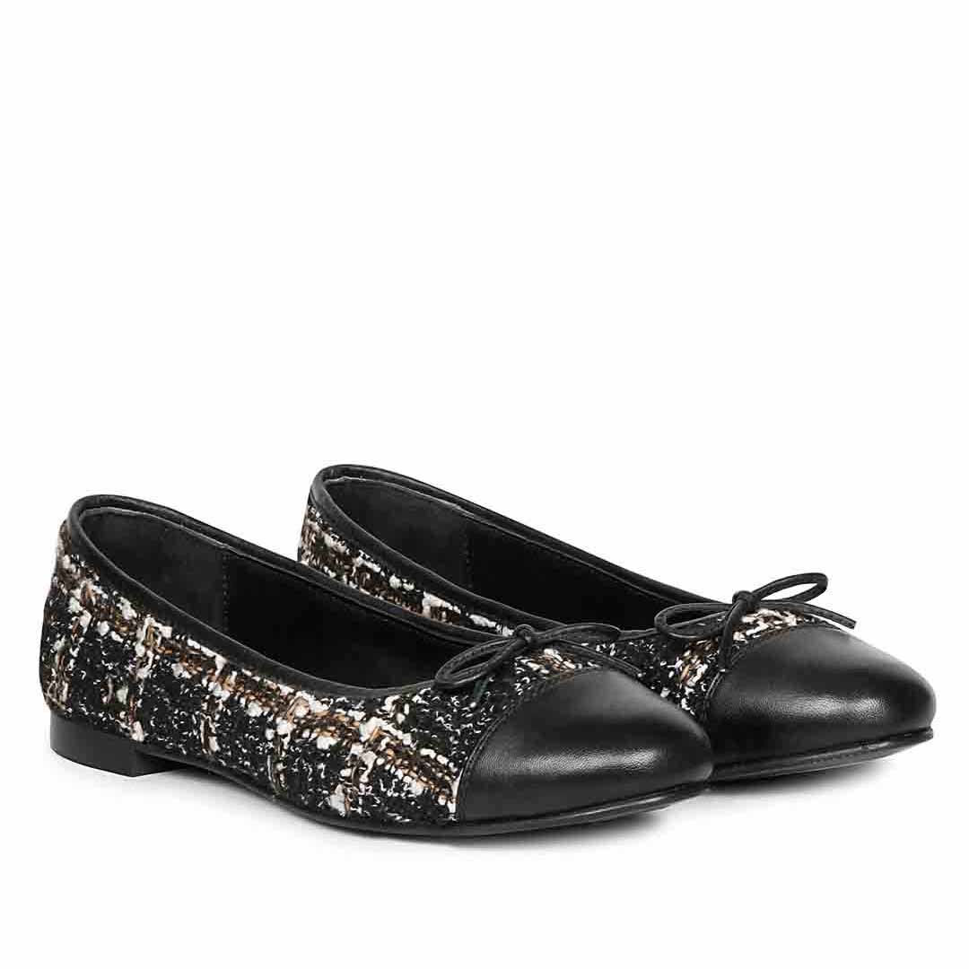Saint Zinnia Black Handcrafted Leather Pumps - Image 2