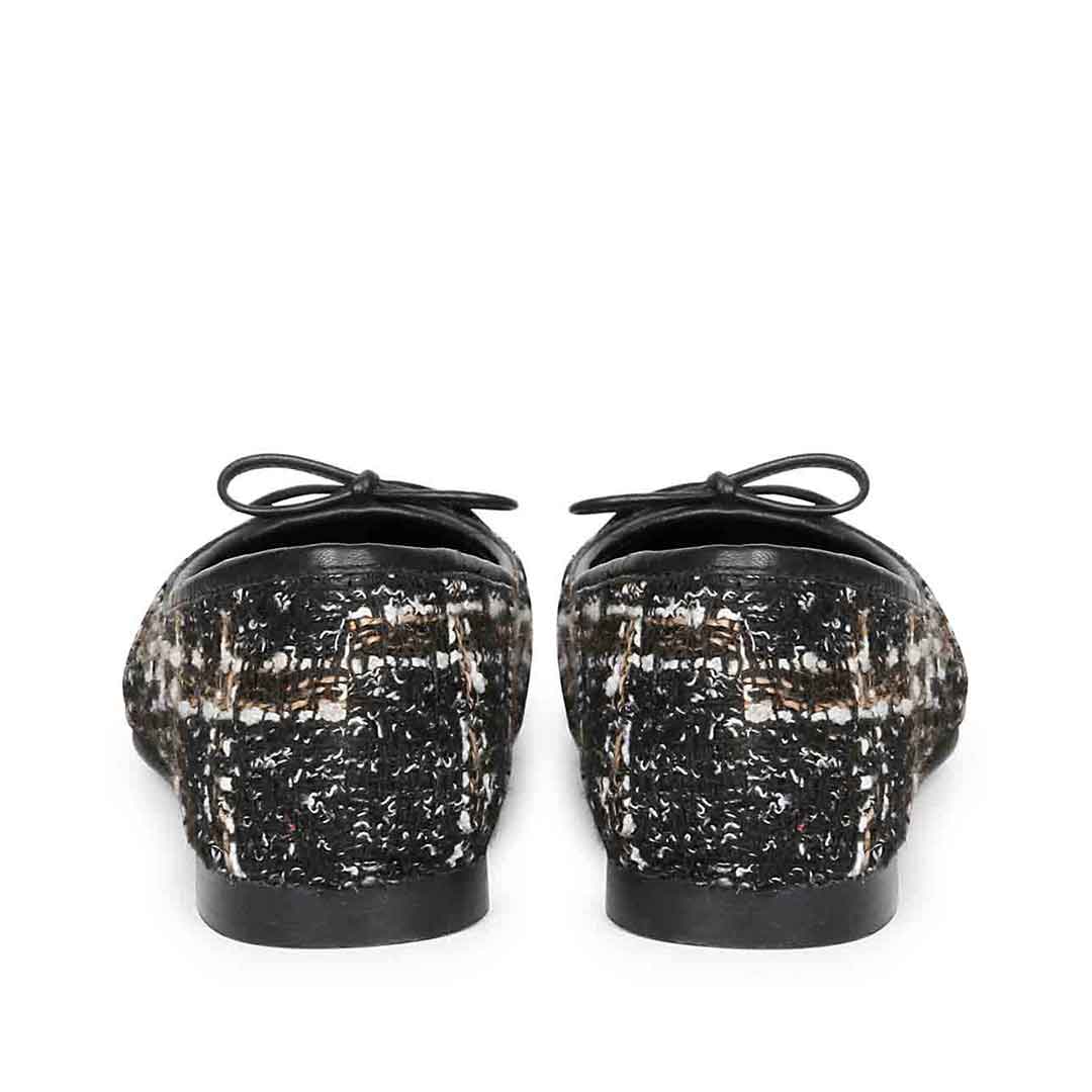 Saint Zinnia Black Handcrafted Leather Pumps - Image 5