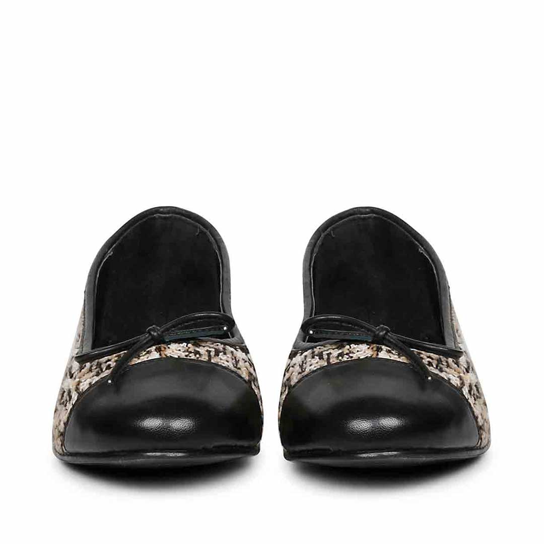 Saint Zinnia Beige Handcrafted Leather Pumps - Image 4