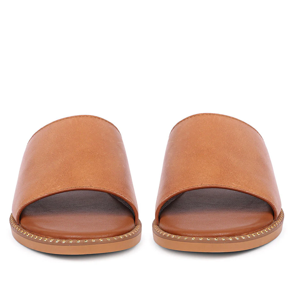Sariel Tan Leather Flat Sandals - Image 4