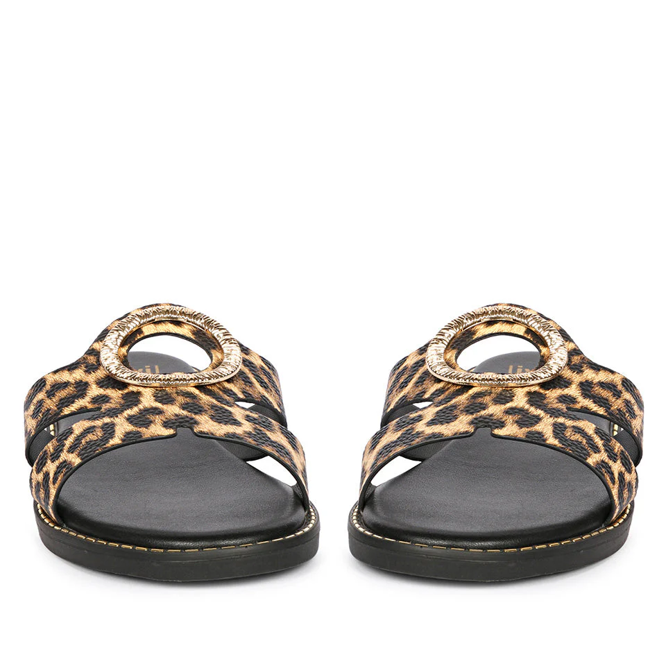 Enrisa Leo Flat Sandals - Image 4