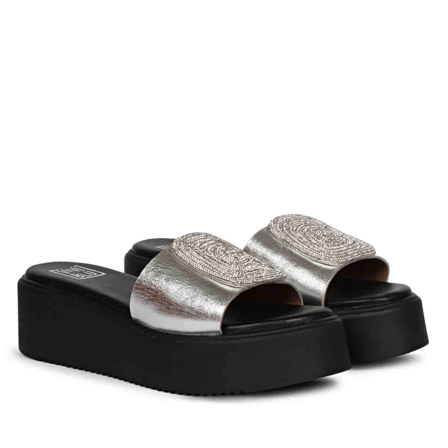 ViviBlu Silver Leather Platform Sandals - Image 2