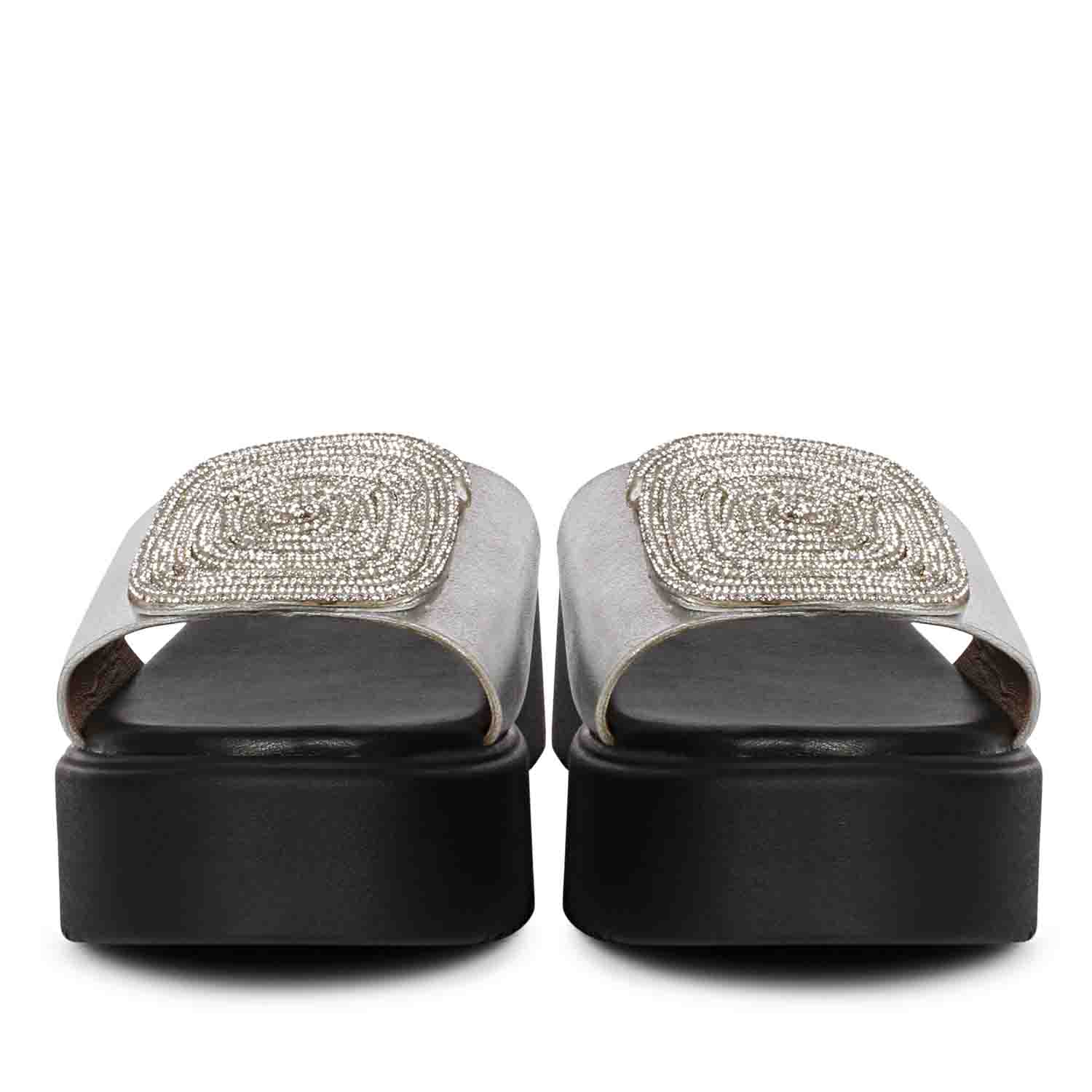 ViviBlu Silver Leather Platform Sandals - Image 3