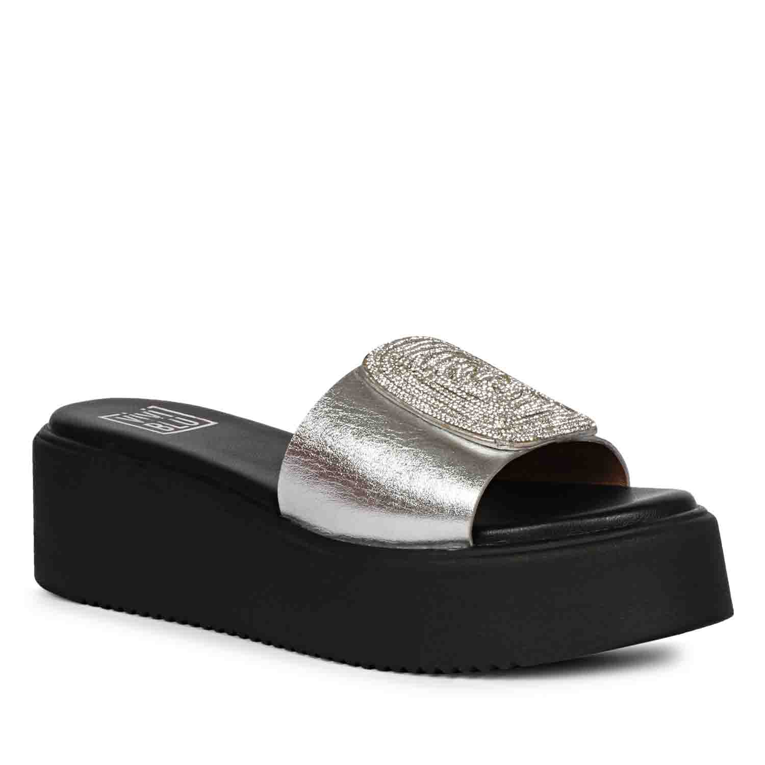 ViviBlu Silver Leather Platform Sandals - Image 7
