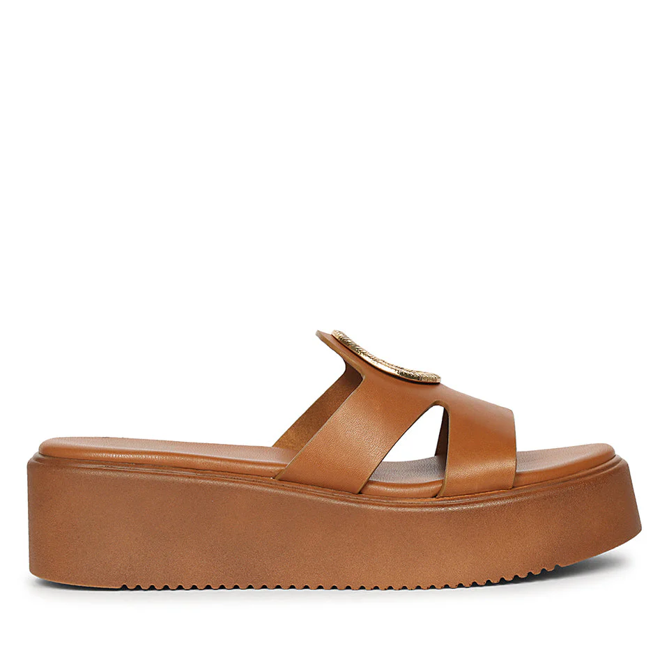 Raelle Tan Flat Platform