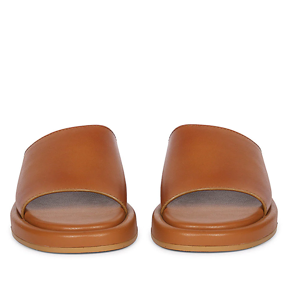 Zelora Tan Leather Flat Sandals - Image 5