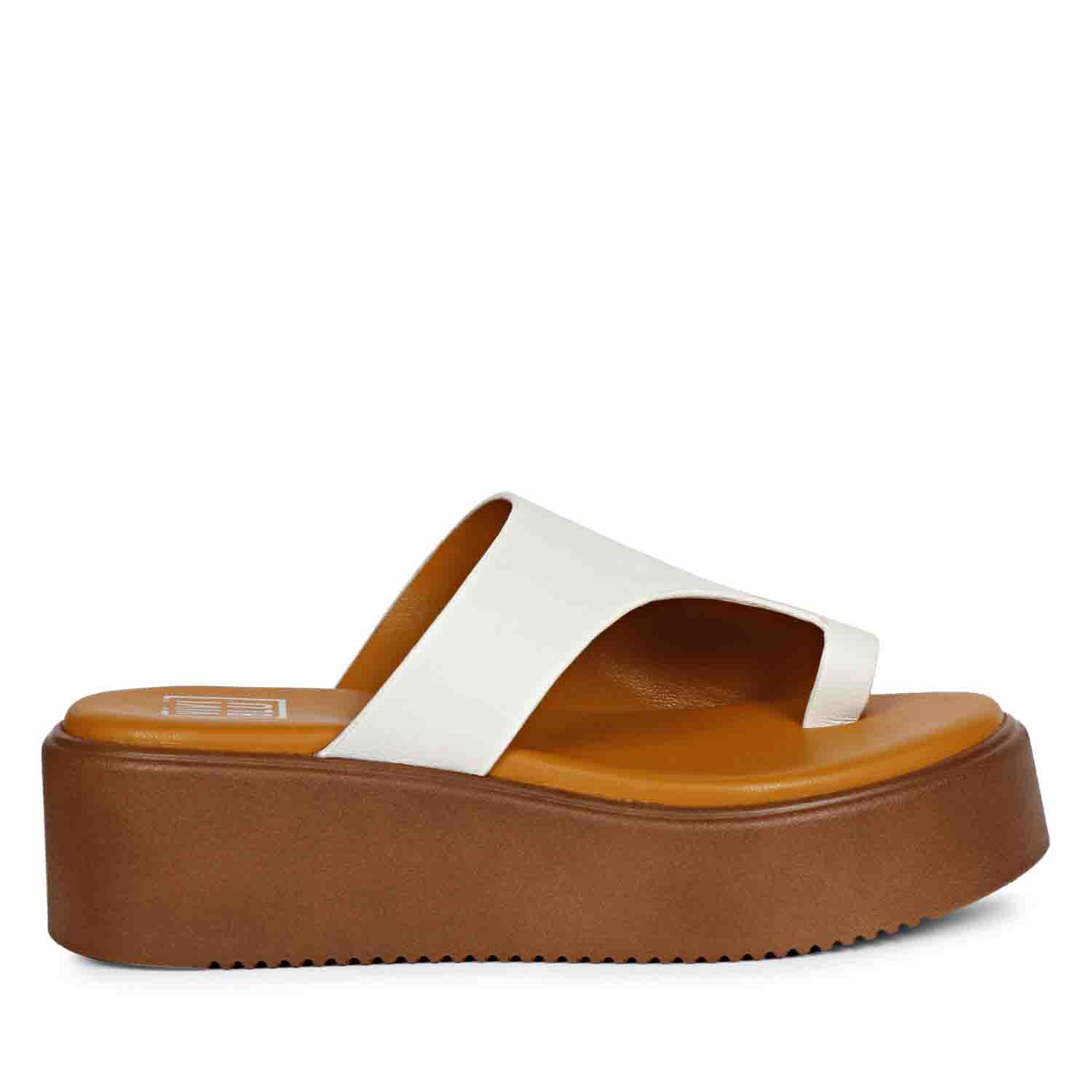 ViviBlu White Leather Platform Sandals